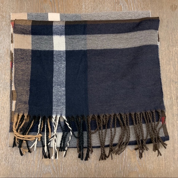 Classic Plaid Scarf - Picture 3 of 3